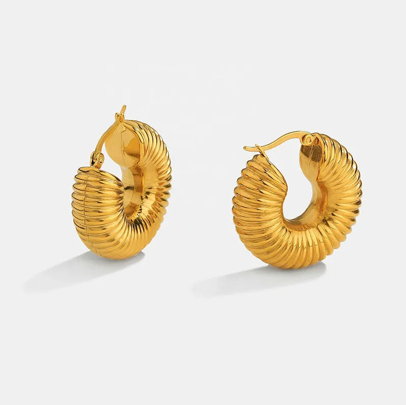 Classic Celeb Hoops - 18K Gold Plated Earrings - PEACHY ACCESSORIES