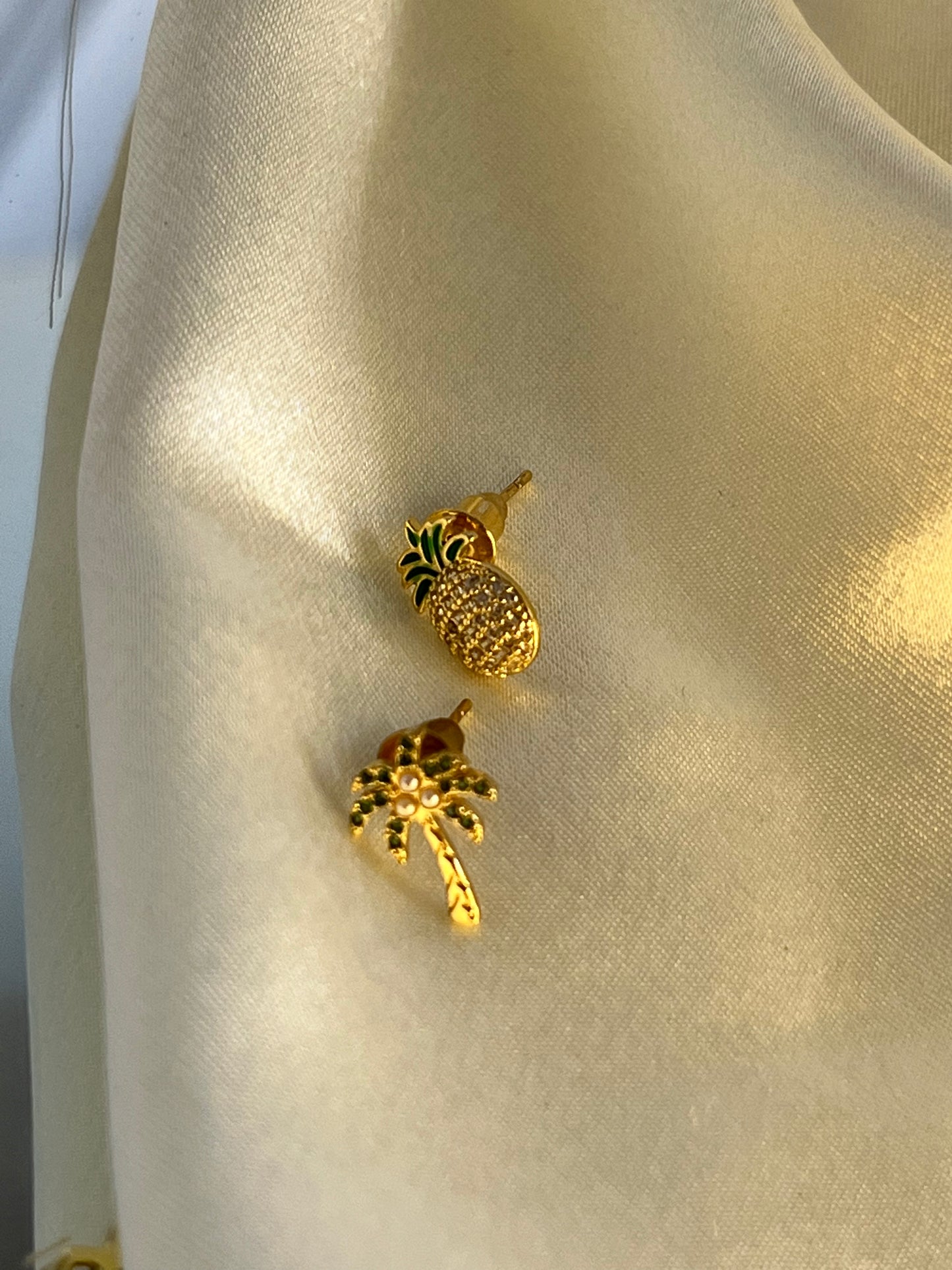 Coconut Tree and Pineapple Earring - PEACHY ACCESSORIES