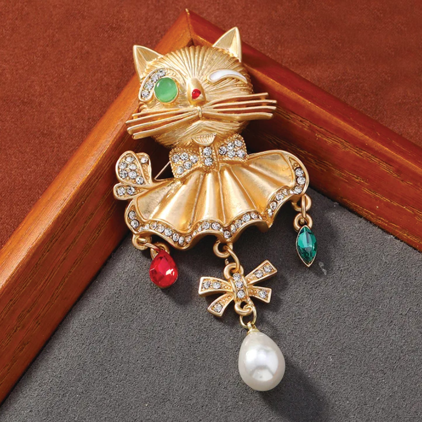 Vintage Designer Cat Brooch