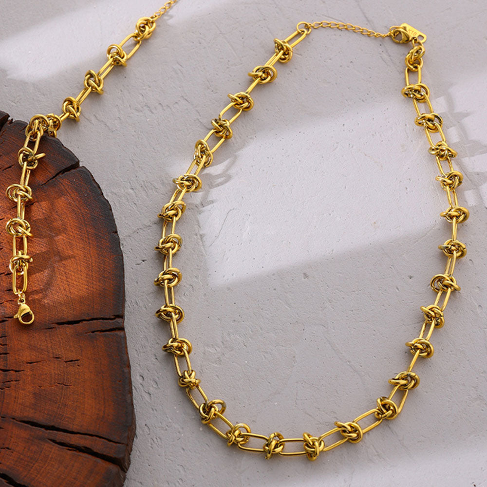 Chunky Knot Necklace - 18K Gold Plated