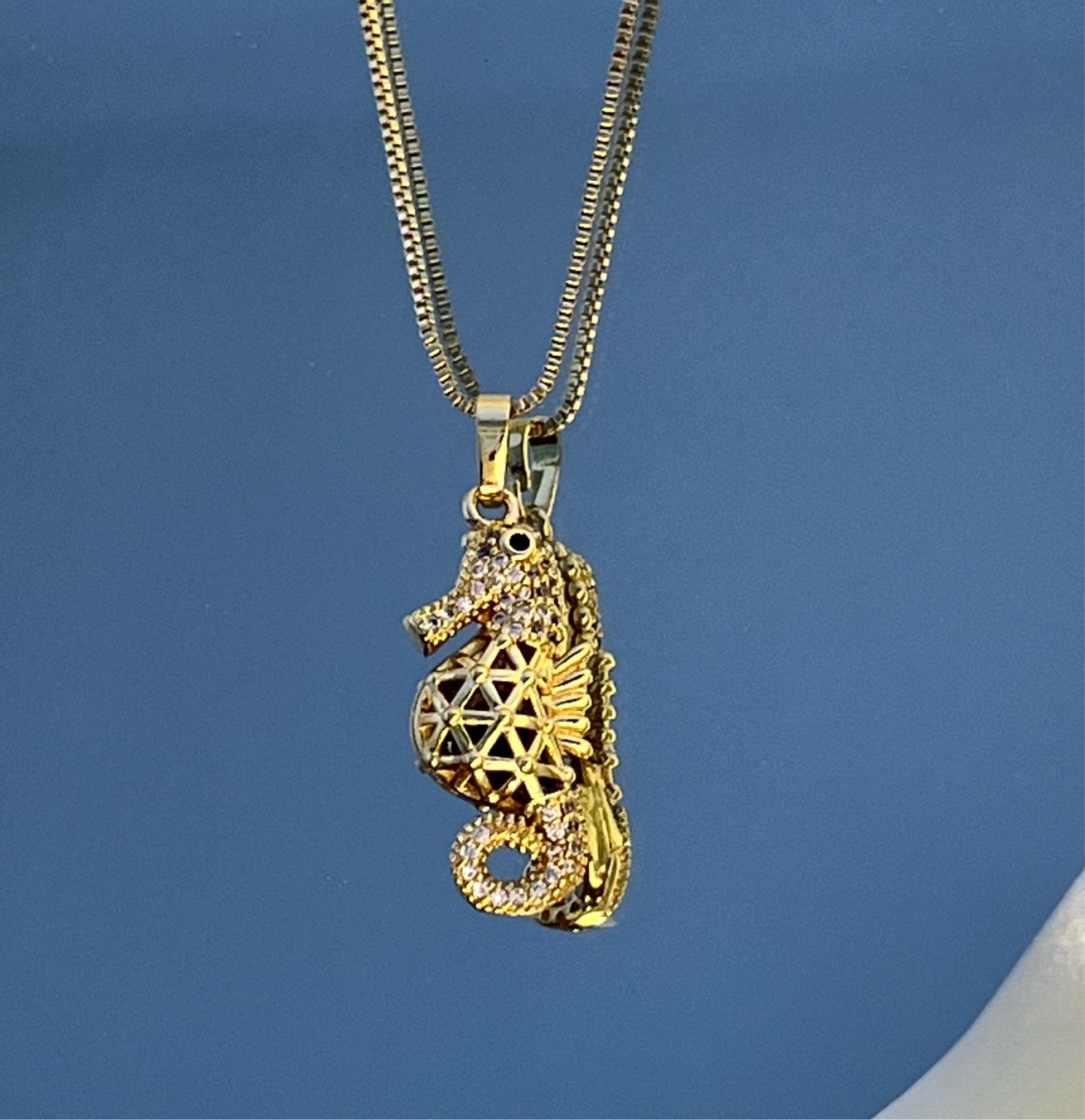 Seahorse 18K Gold Plated Zircon Pendant Necklace - PEACHY ACCESSORIES