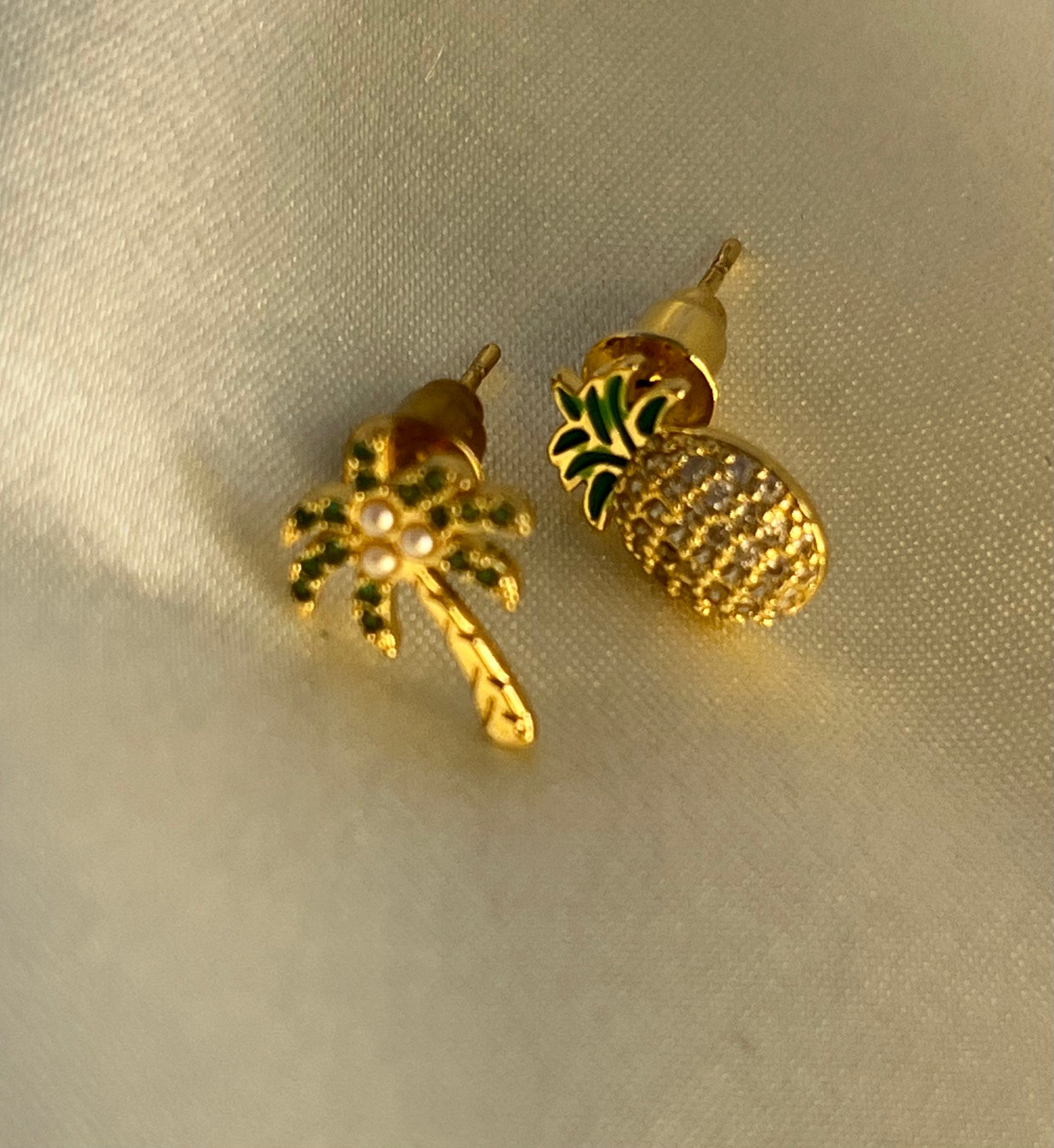 Coconut Tree and Pineapple Earring - PEACHY ACCESSORIES