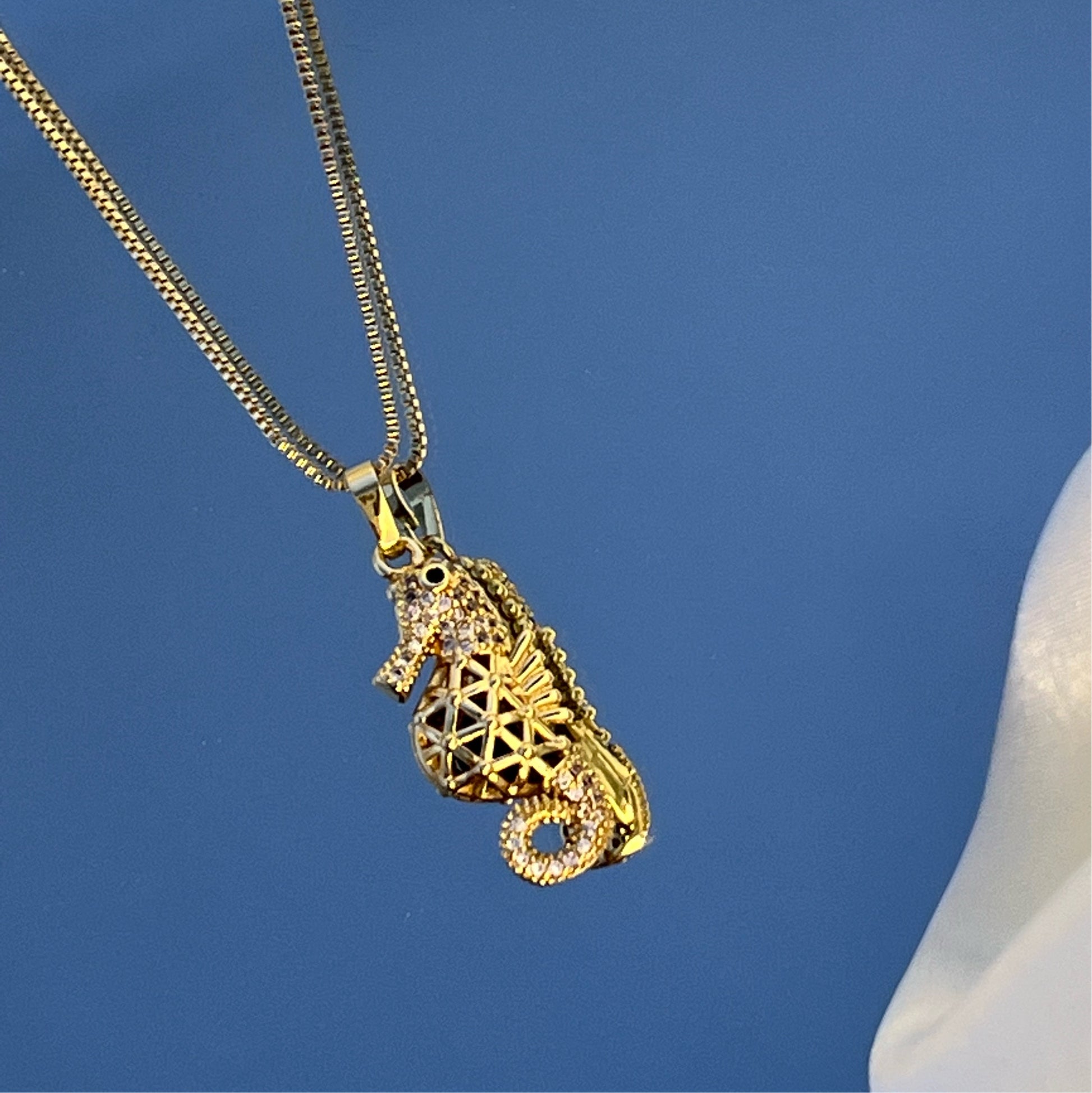 Seahorse 18K Gold Plated Zircon Pendant Necklace - PEACHY ACCESSORIES